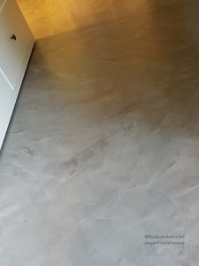 Spachtelboden-in-Wiesbaden-Bad- & Wandveredelungen Tino Lehmann