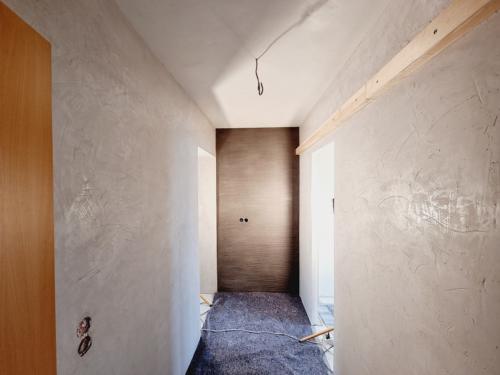 puzzolanputz-frankfurt-hofheim-wohnraum-kalkputz-bad-wandveredelungen-tinolehmann