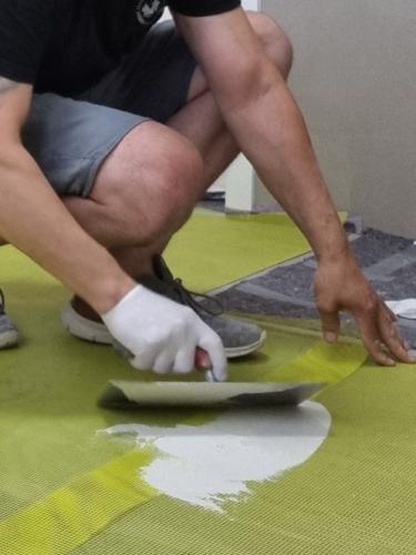 fugenlos-microcement-engenhahn-tinolehmann